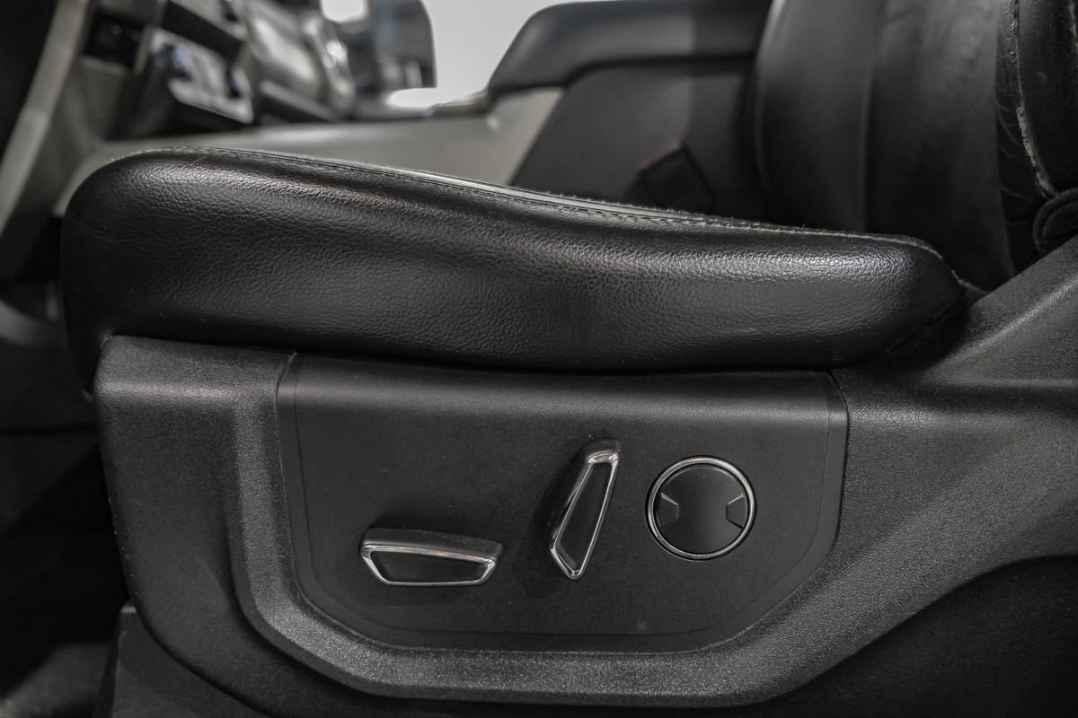 Used 2019 Ford F350 Lariat w/ Chrome Package AWD/4WD image 32