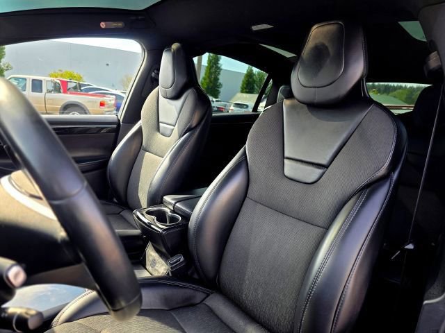 Used 2017 Tesla Model X 75D AWD/4WD image 32