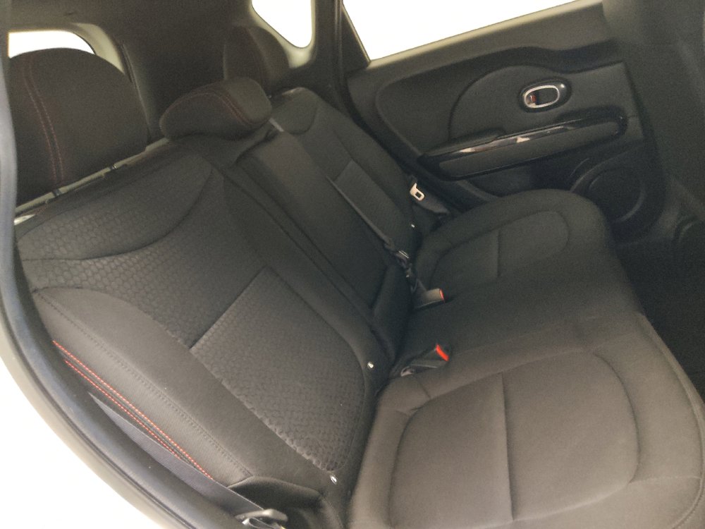 Used 2016 Kia Soul + w/ Soulful Package FWD image 19