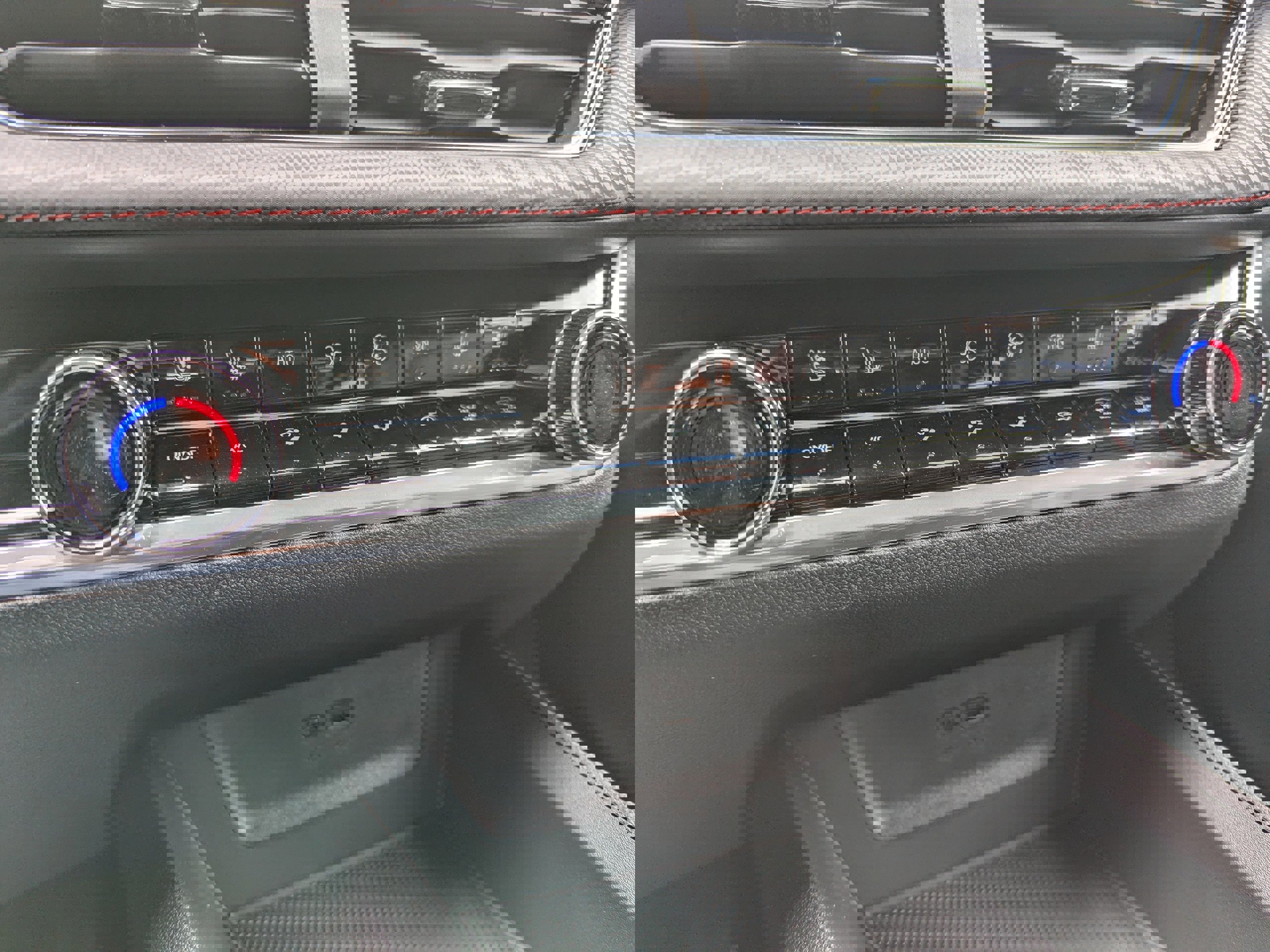 New 2026 Chevrolet Equinox RS image 25