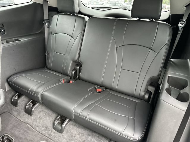 Used 2020 Buick Enclave Avenir w/ Avenir Technology Package FWD image 28