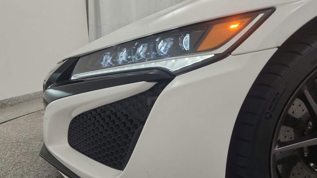 Used 2017 Acura NSX AWD/4WD image 38
