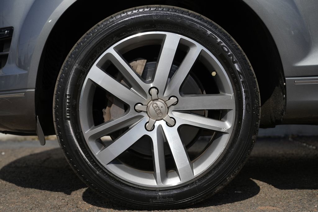 Used 2015 Audi Q7 3.0T Premium Plus w/ Premium Plus Package image 11