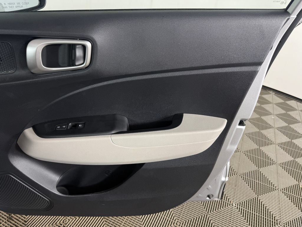 Certified 2026 Hyundai Venue SEL FWD image 23