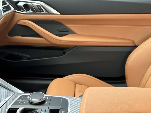 Used 2026 BMW M440i Coupe RWD image 17