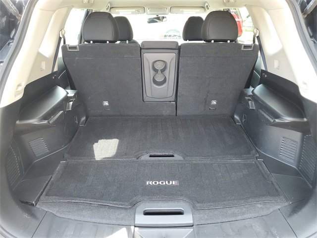 Used 2018 Nissan Rogue S image 6
