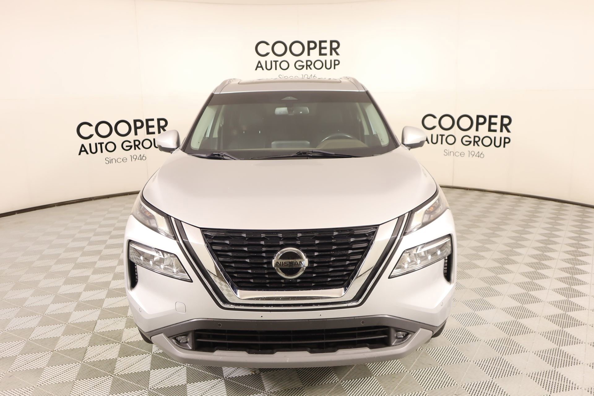 Used 2021 Nissan Rogue SL w/ Premium Package image 9