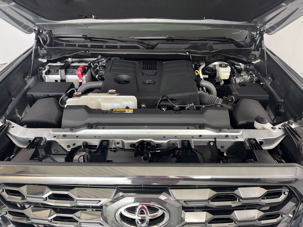 Used 2024 Toyota Tundra Platinum AWD/4WD image 9