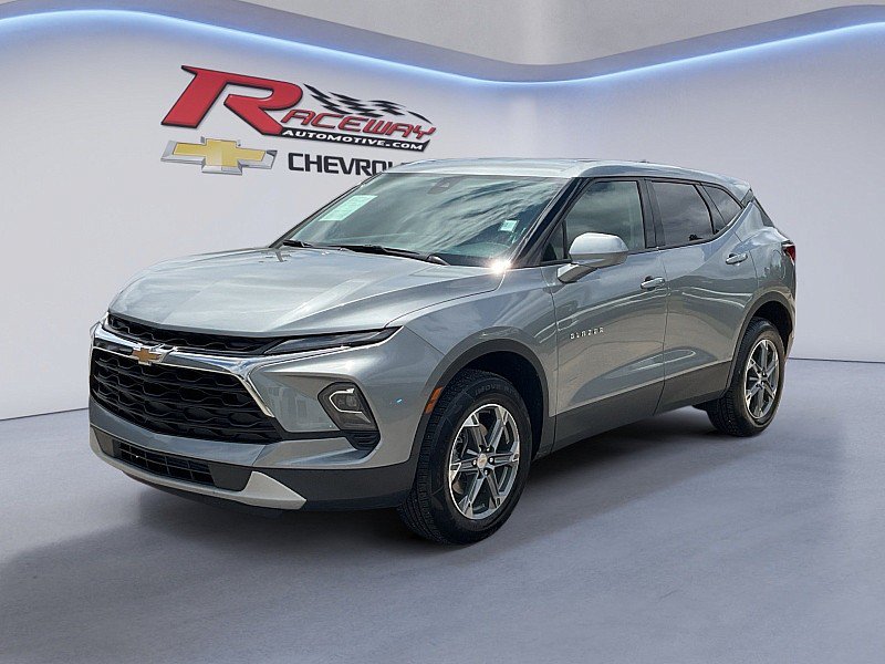 Used 2025 Chevrolet Blazer LT FWD video 1