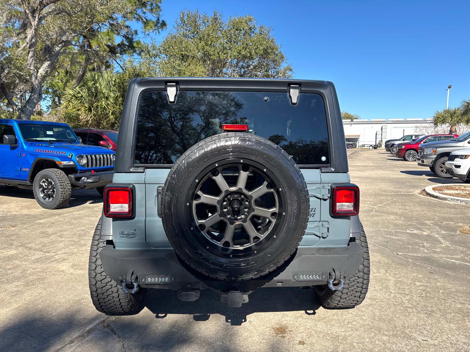 Certified 2024 Jeep Wrangler Willys image 4