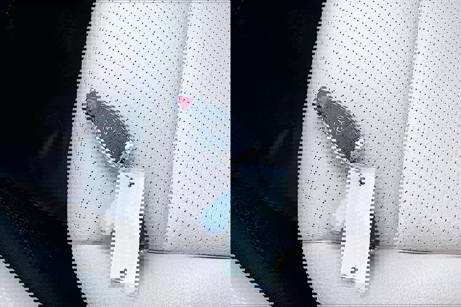 Used 2019 Mercedes-Benz GLC 350e 4MATIC image 15