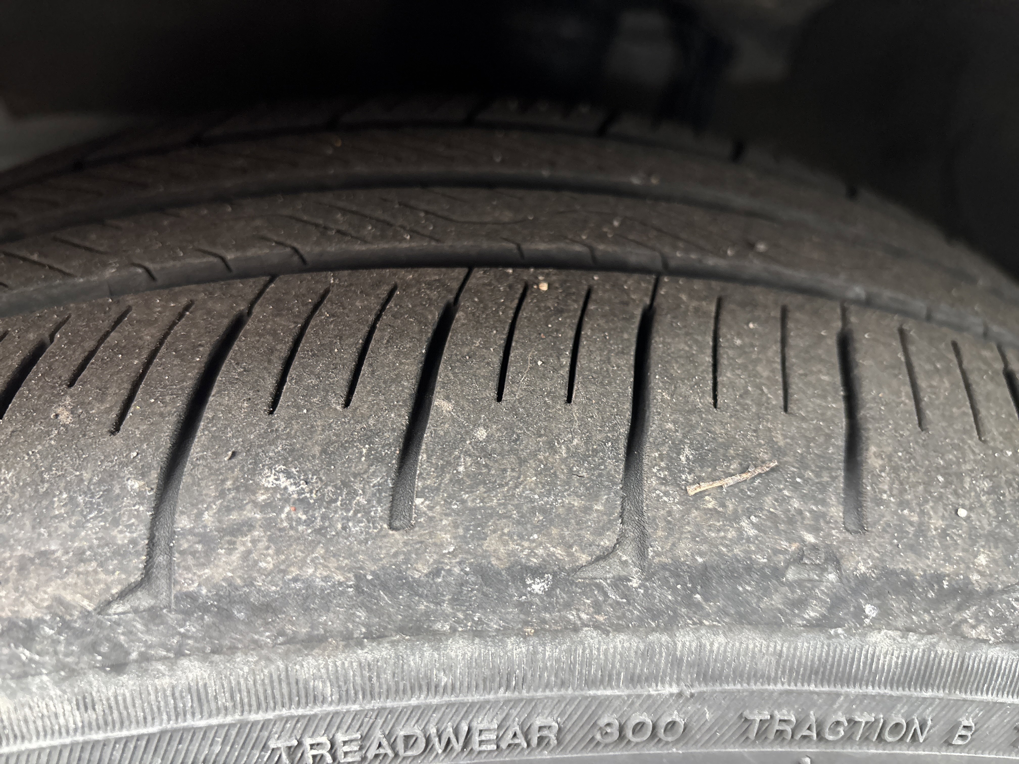 Used 2024 Toyota Prius LE image 12