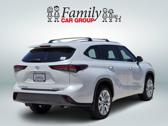 Certified 2026 Toyota Highlander Limited AWD/4WD image 4