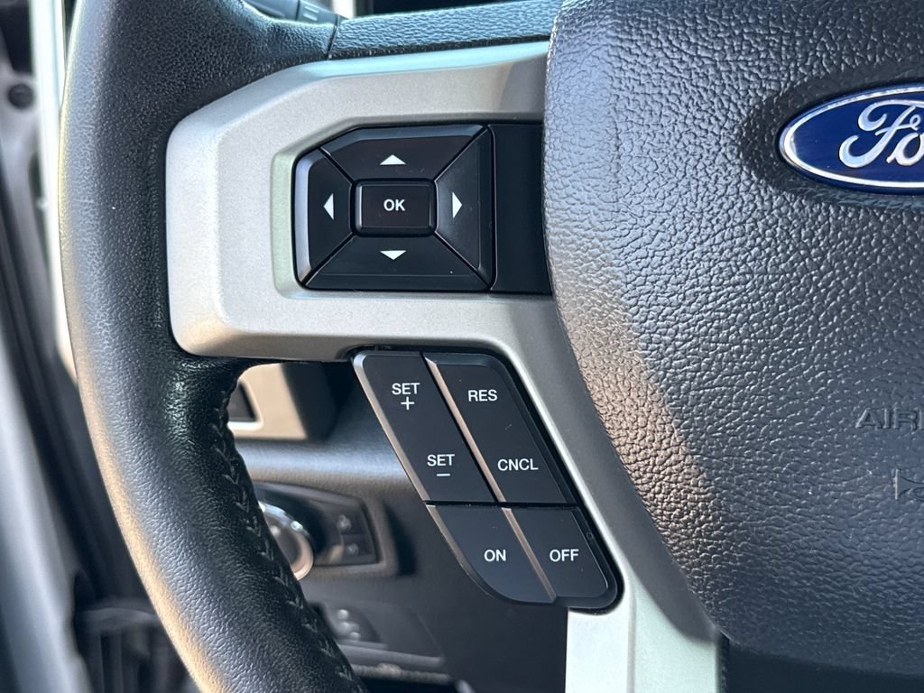 Used 2019 Ford F250 Lariat w/ Lariat Value Package AWD/4WD image 16
