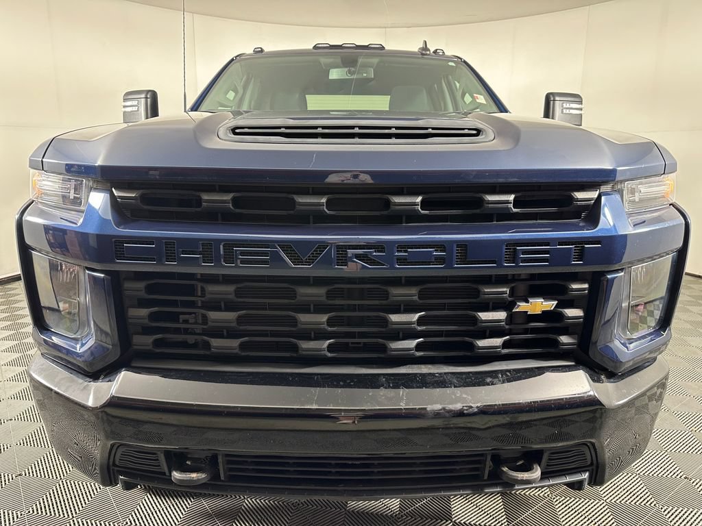 Used 2021 Chevrolet Silverado 2500 Custom w/ Custom Value Package AWD/4WD image 8