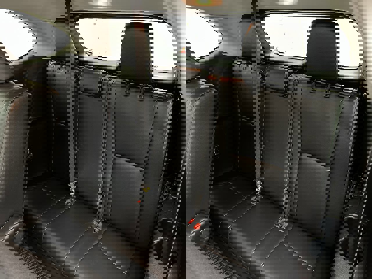 Used 2021 Toyota Highlander XLE image 13