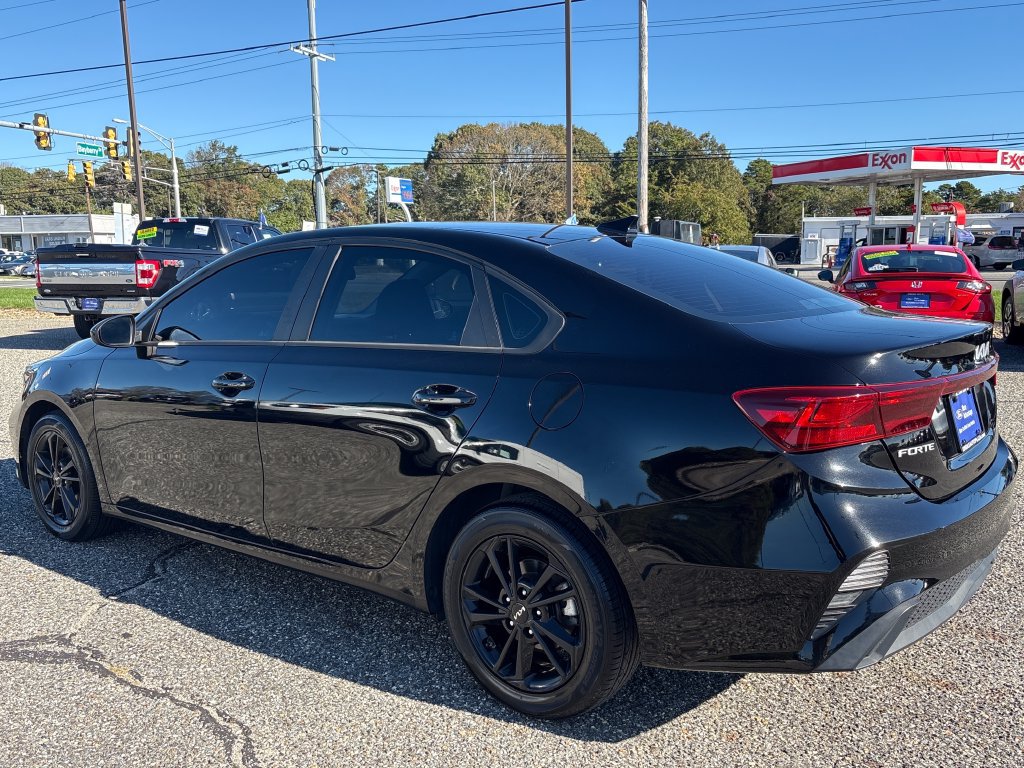 Used 2022 Kia Forte LXS FWD image 21
