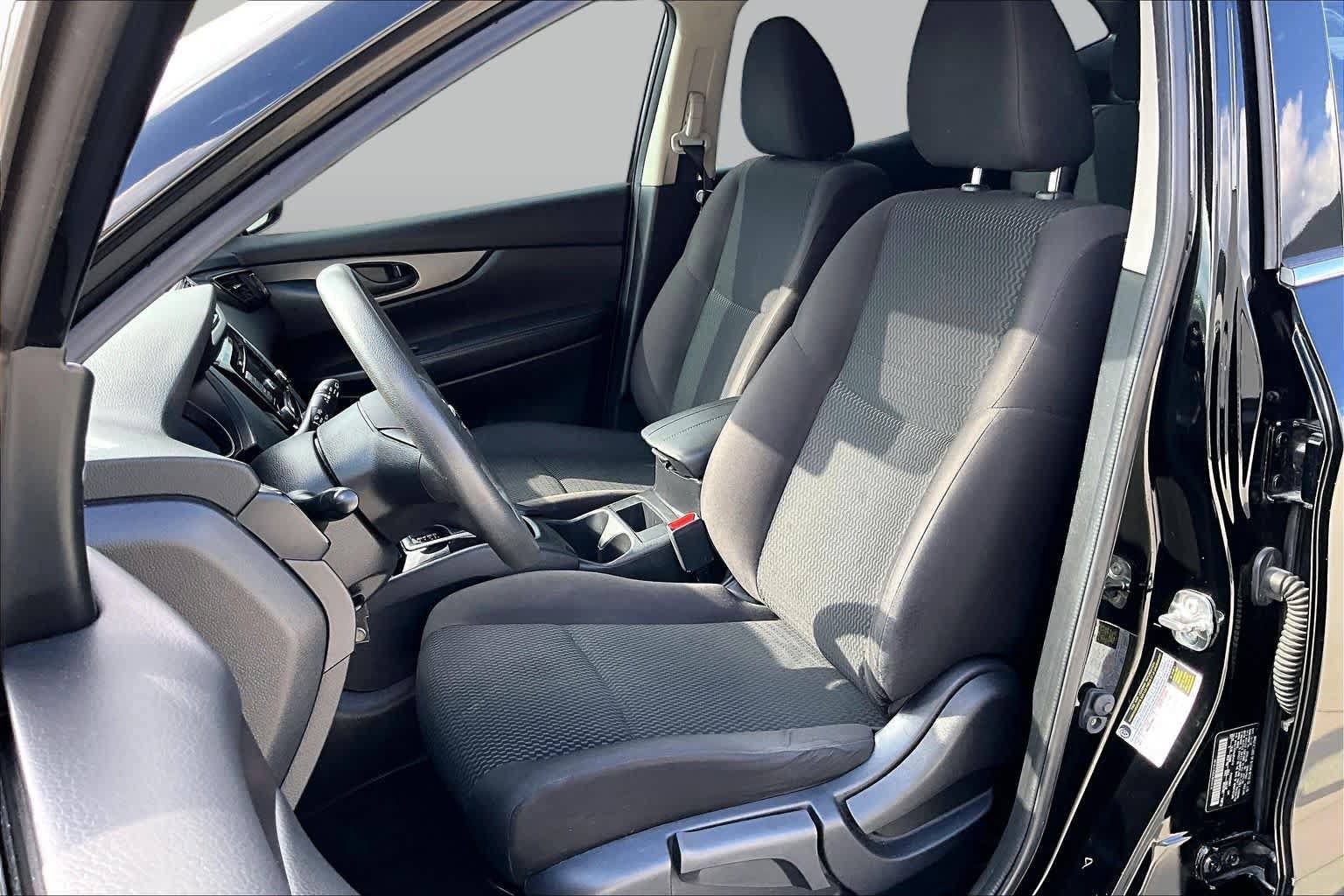 Used 2020 Nissan Rogue Sport S FWD image 8