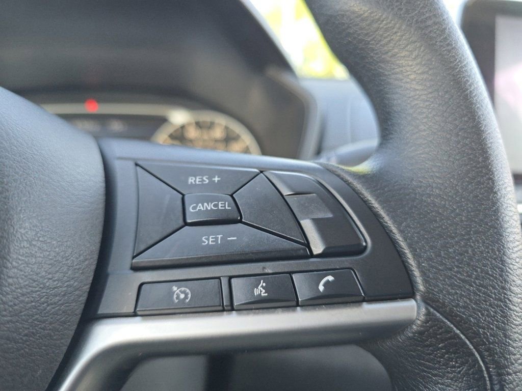 Used 2023 Nissan Altima 2.5 SV AWD/4WD image 8