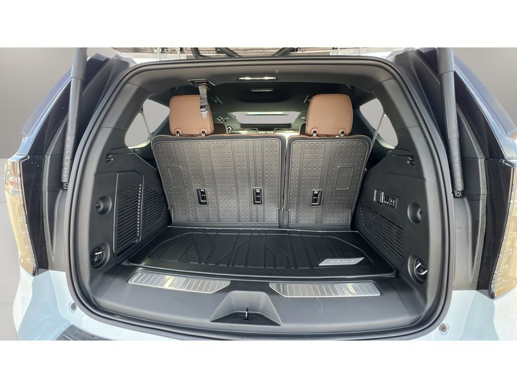 New 2026 Chevrolet Tahoe High Country w/ Sun And Tow Package AWD/4WD image 30