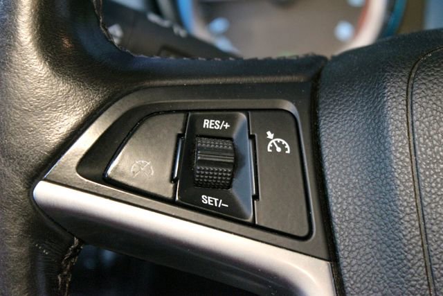 Used 2015 Buick Verano FWD image 18