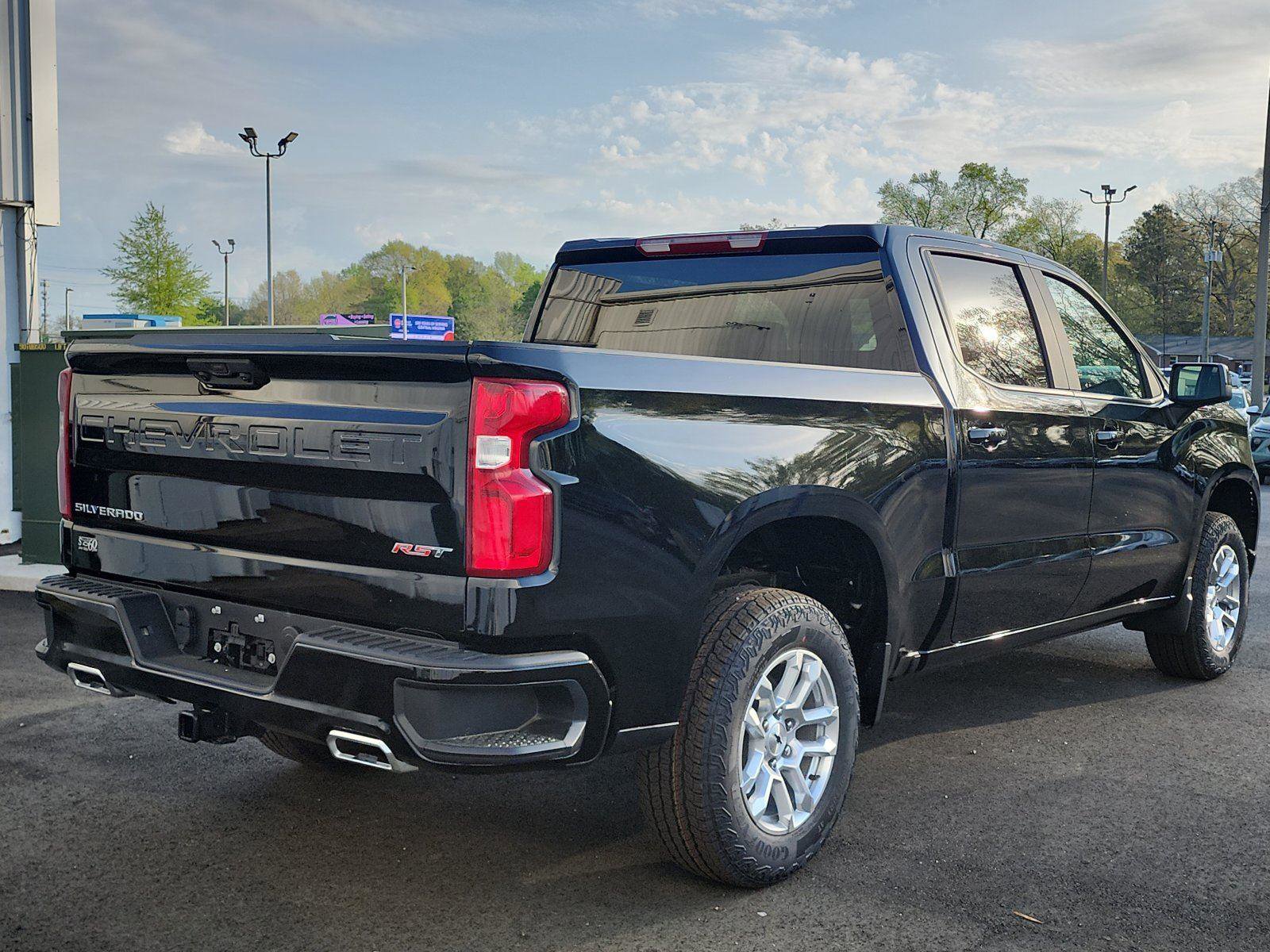 New 2026 Chevrolet Silverado 1500 RST w/ Z71 Off-Road Package image 5