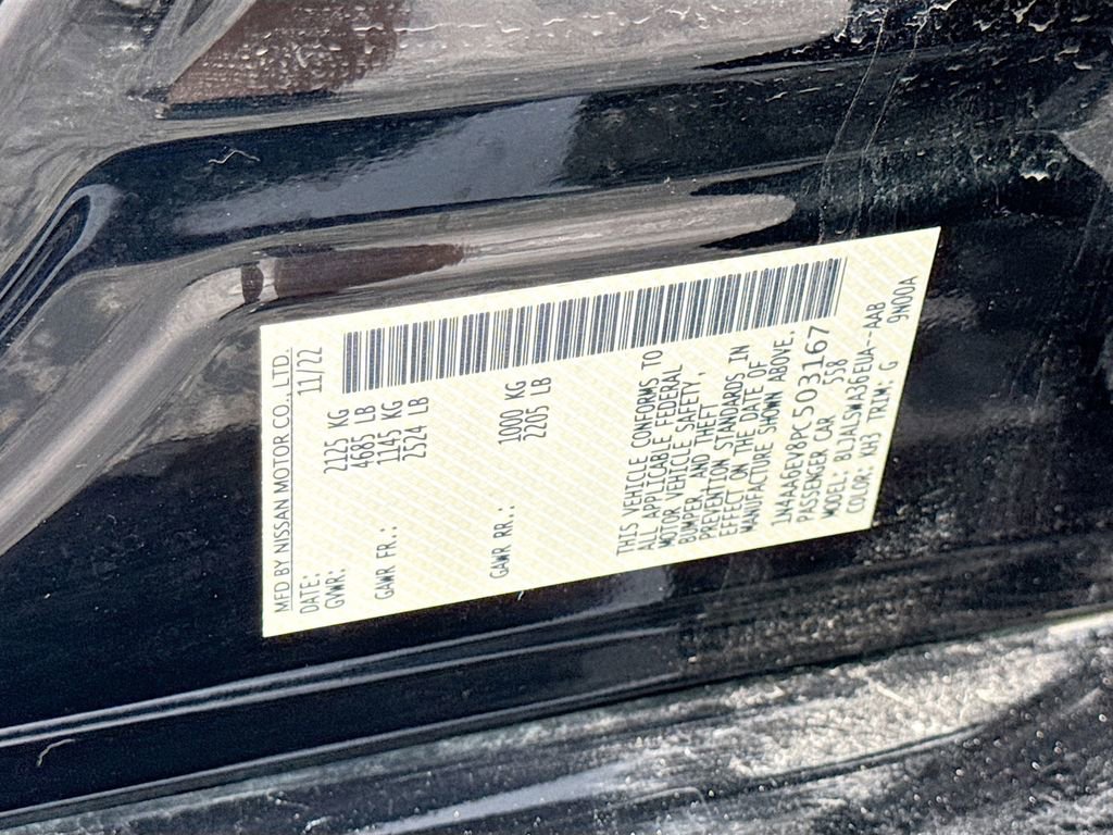 Used 2023 Nissan Maxima SR w/ Sport Mat Group FWD image 34
