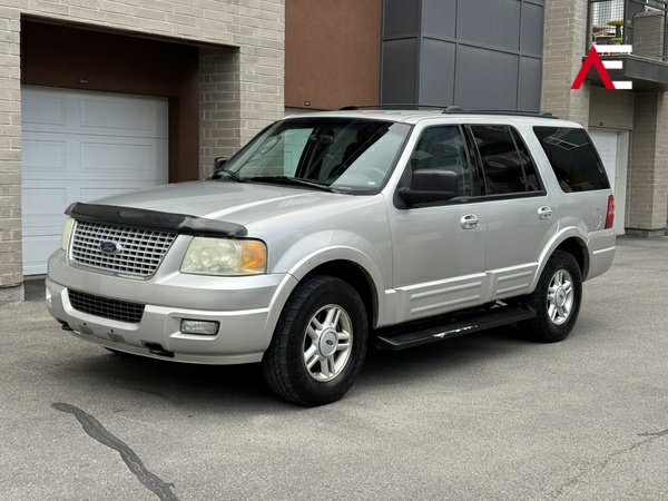 Used 2004 Ford Expedition XLT AWD/4WD image 1