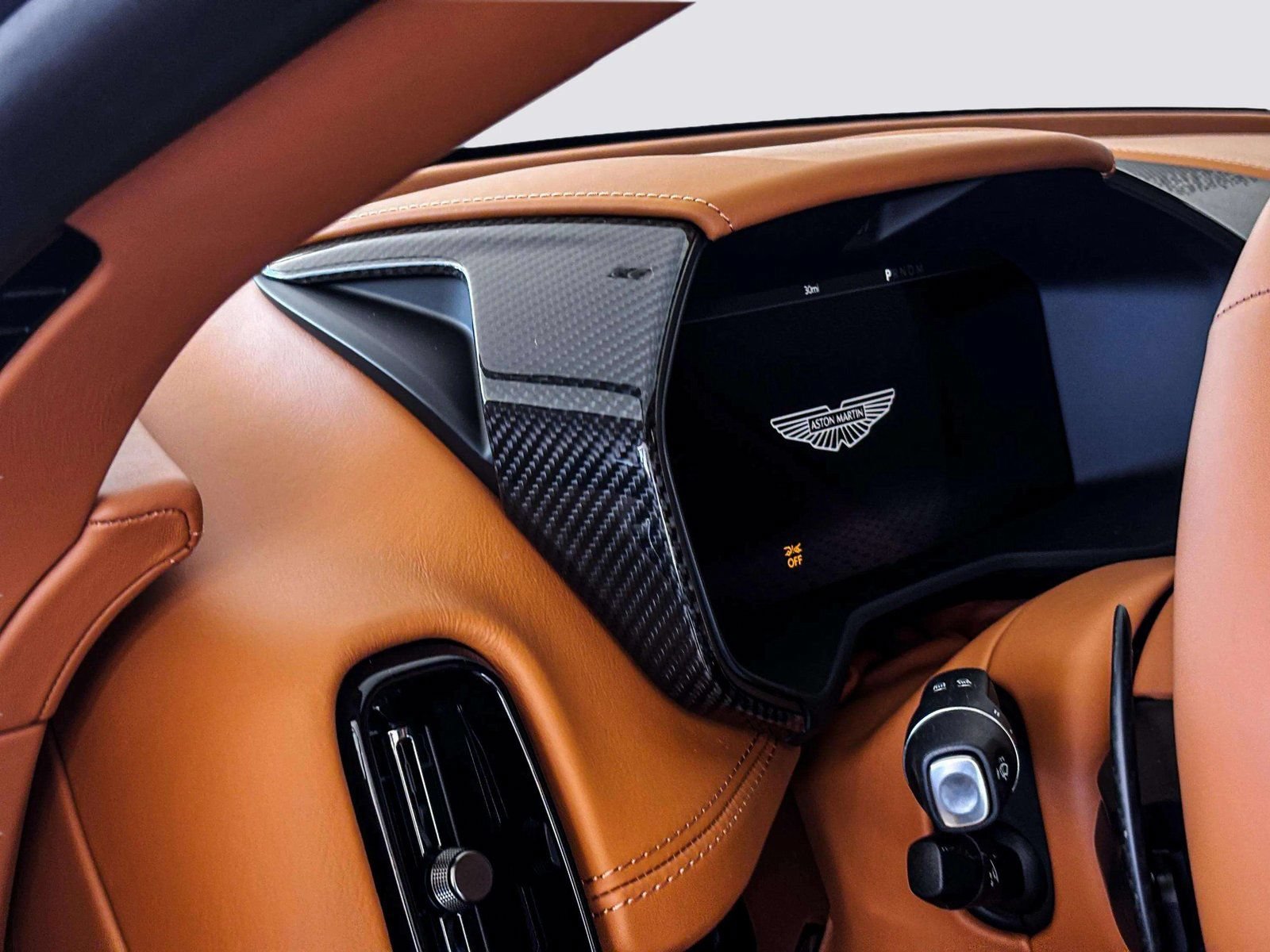 New 2026 Aston Martin DBX 707 AWD/4WD image 21
