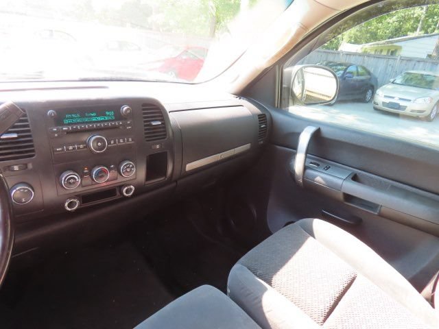Used 2007 Chevrolet Silverado 2500 LT w/ 1LT Convenience Package AWD/4WD image 21