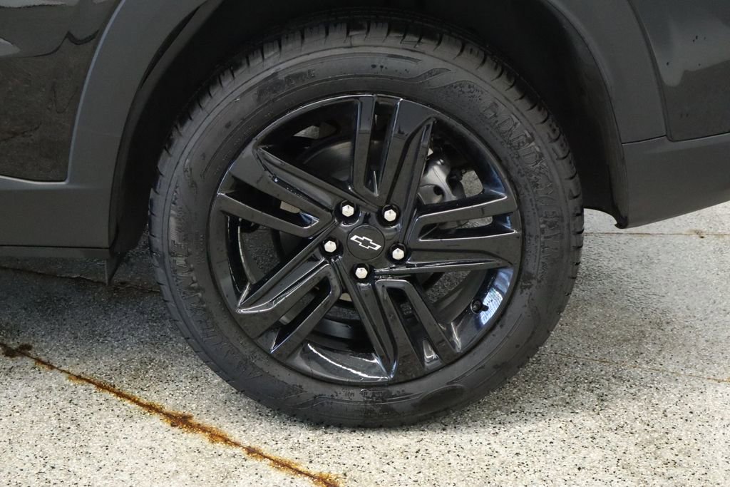 Used 2024 Chevrolet Trax ACTIV w/ Sunroof Package image 16