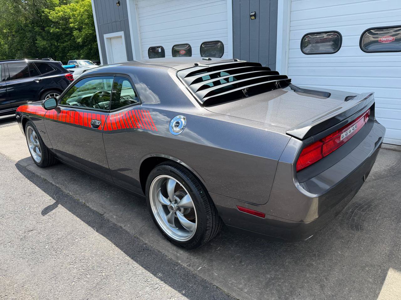Used 2013 Dodge Challenger R/T Plus RWD image 6