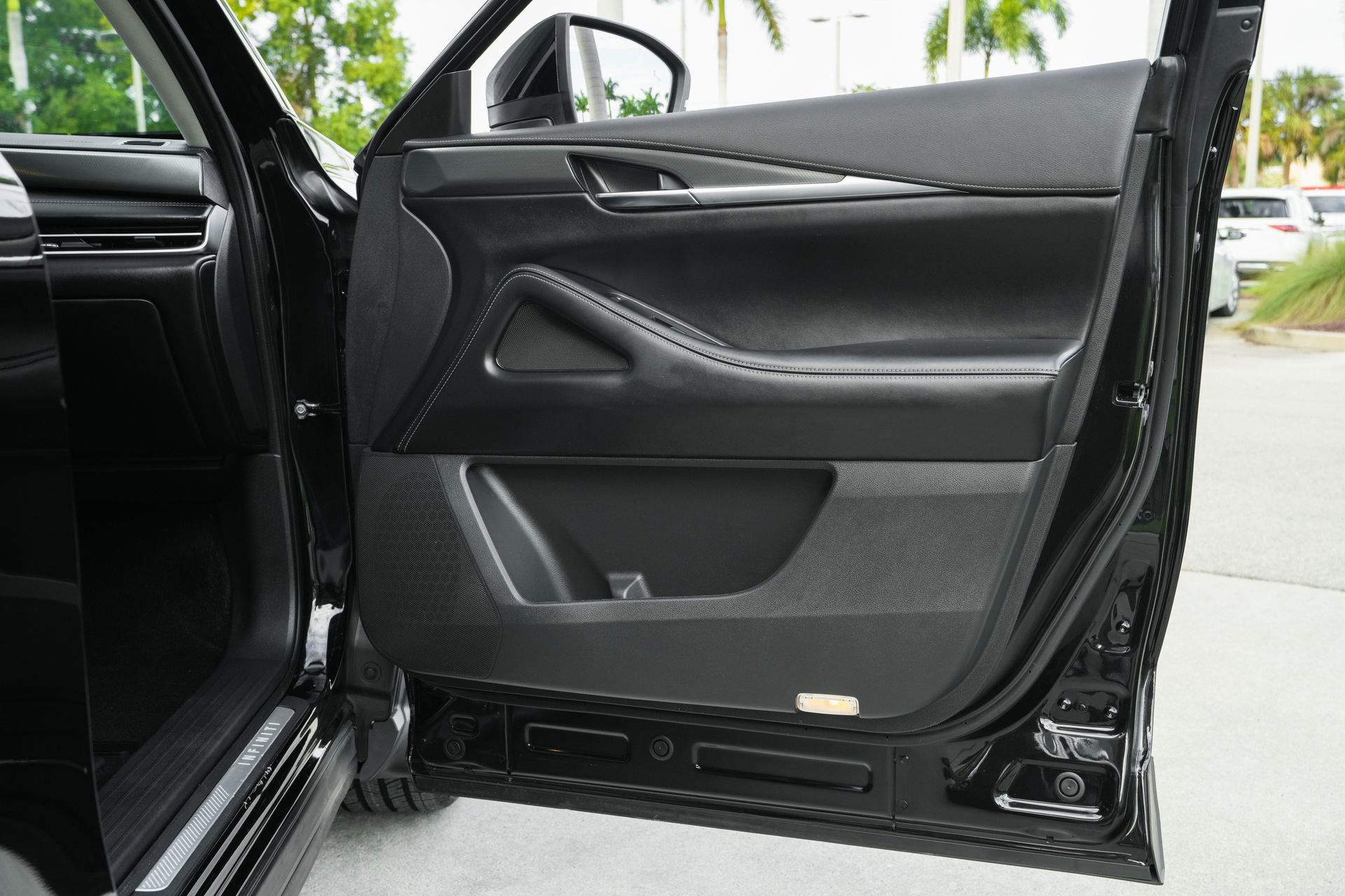 Used 2024 INFINITI QX60 Luxe image 36