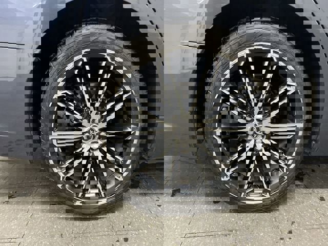 Used 2019 Toyota Avalon Touring w/ Advanced Safety Package image 34