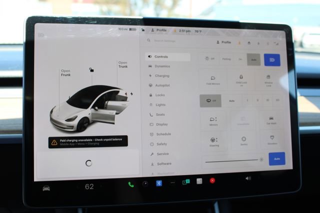 Used 2018 Tesla Model 3 Long Range RWD image 17