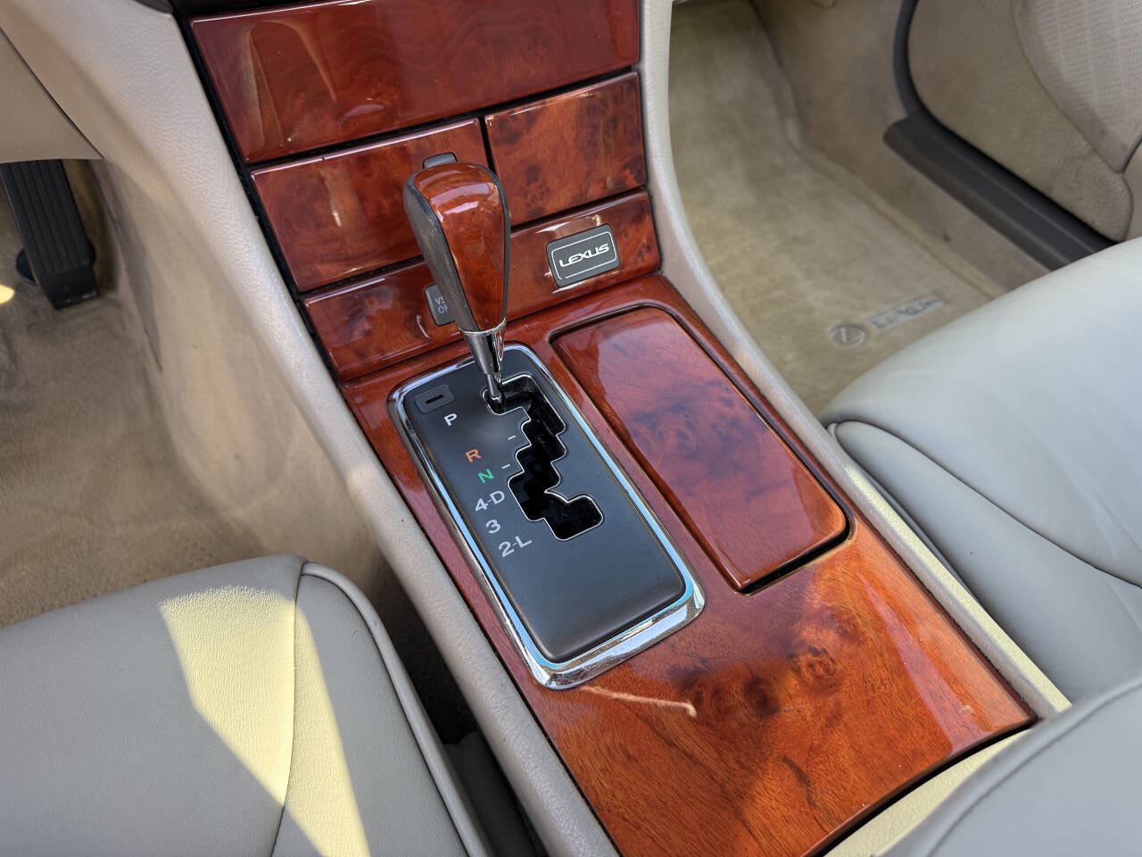 Used 2002 Lexus LS 430 RWD image 38