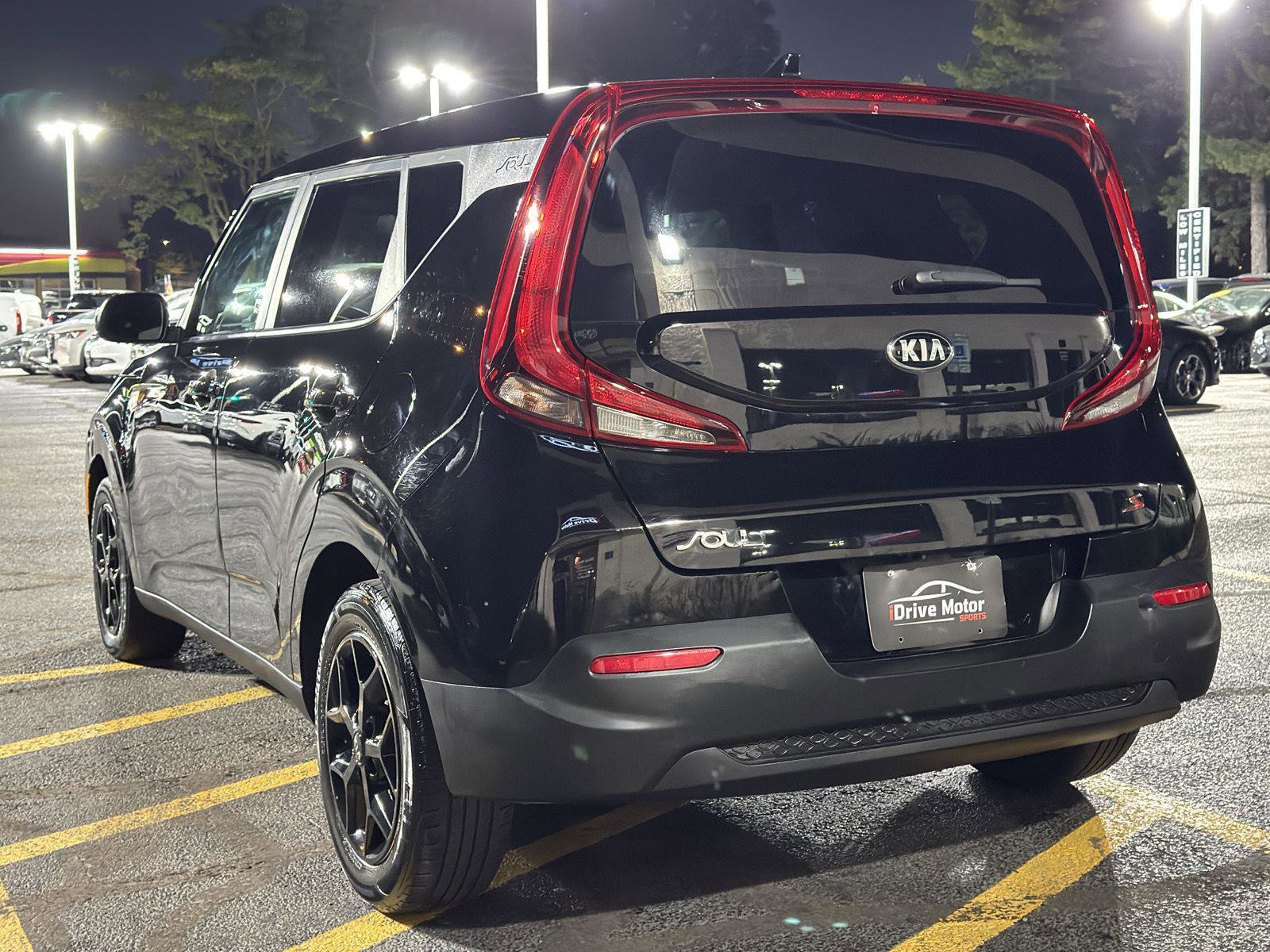 Used 2021 Kia Soul S FWD image 18