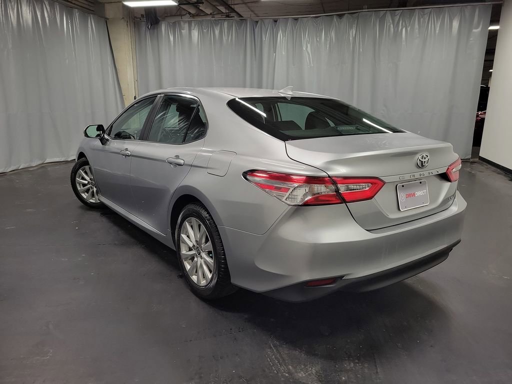 Used 2020 Toyota Camry LE image 6