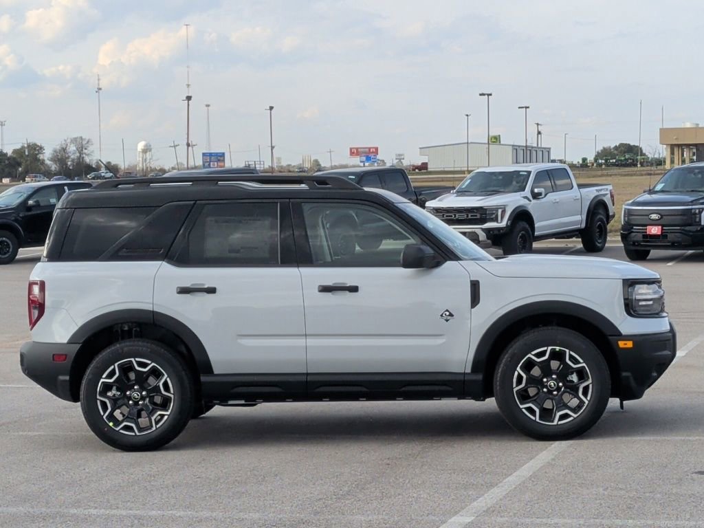New 2026 Ford Bronco Sport Outer Banks image 9