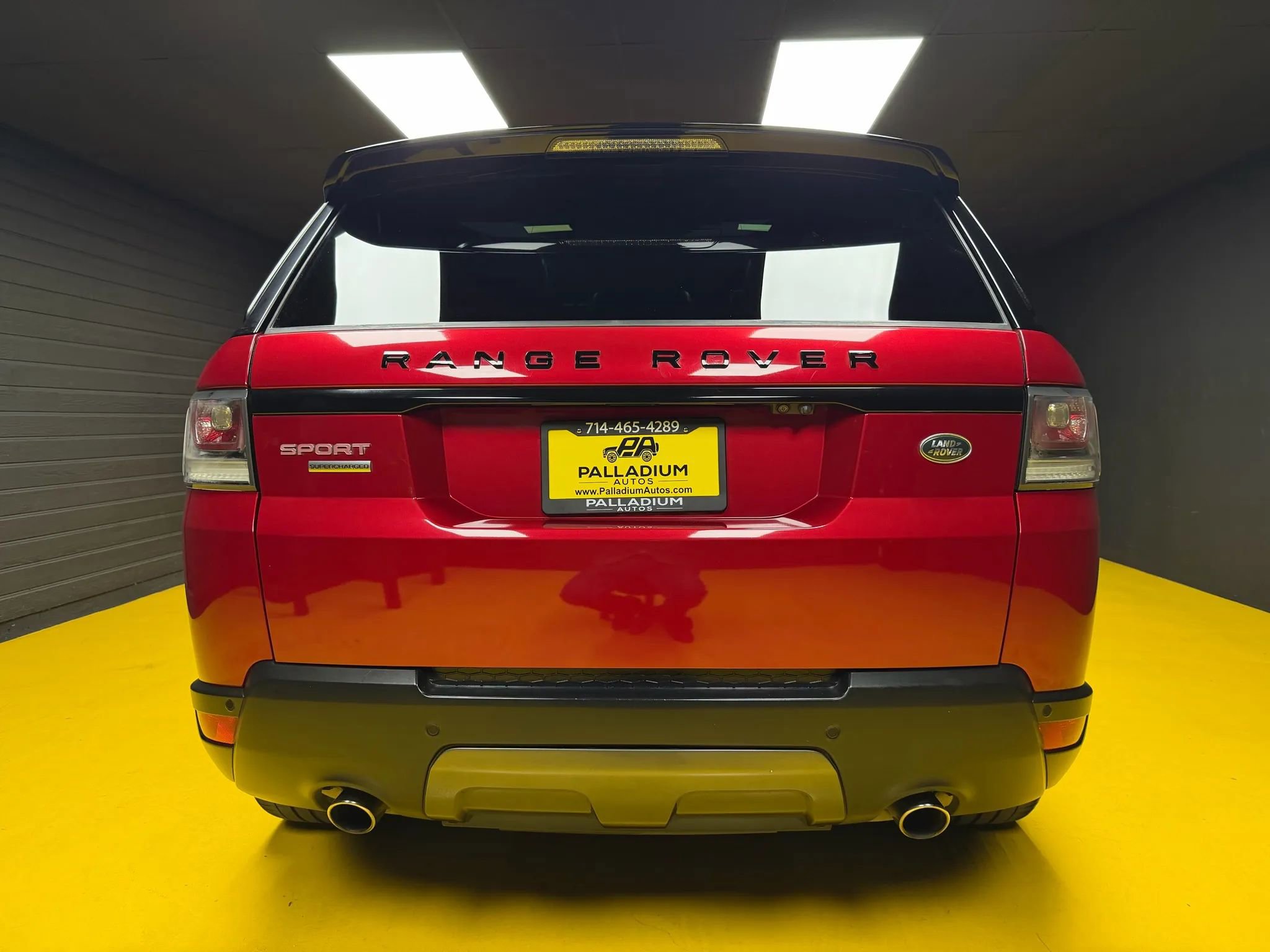 Used 2016 Land Rover Range Rover Sport Supercharged AWD/4WD image 5