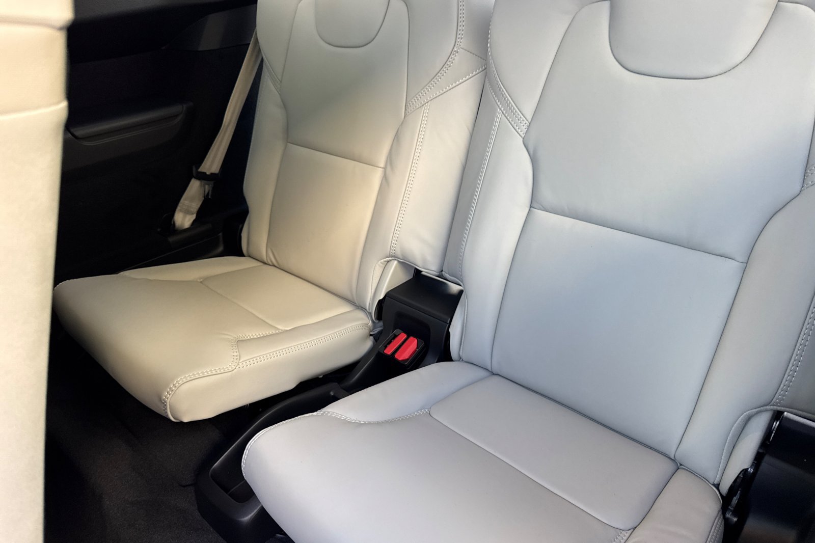 New 2026 Volvo XC90 T8 Ultra AWD/4WD image 12