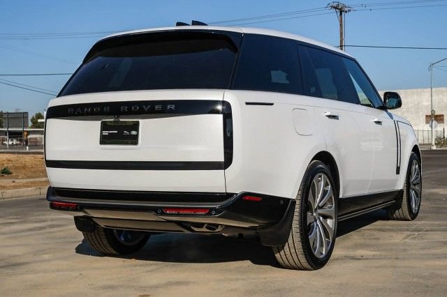 New 2025 Land Rover Range Rover Long Wheelbase SE image 7