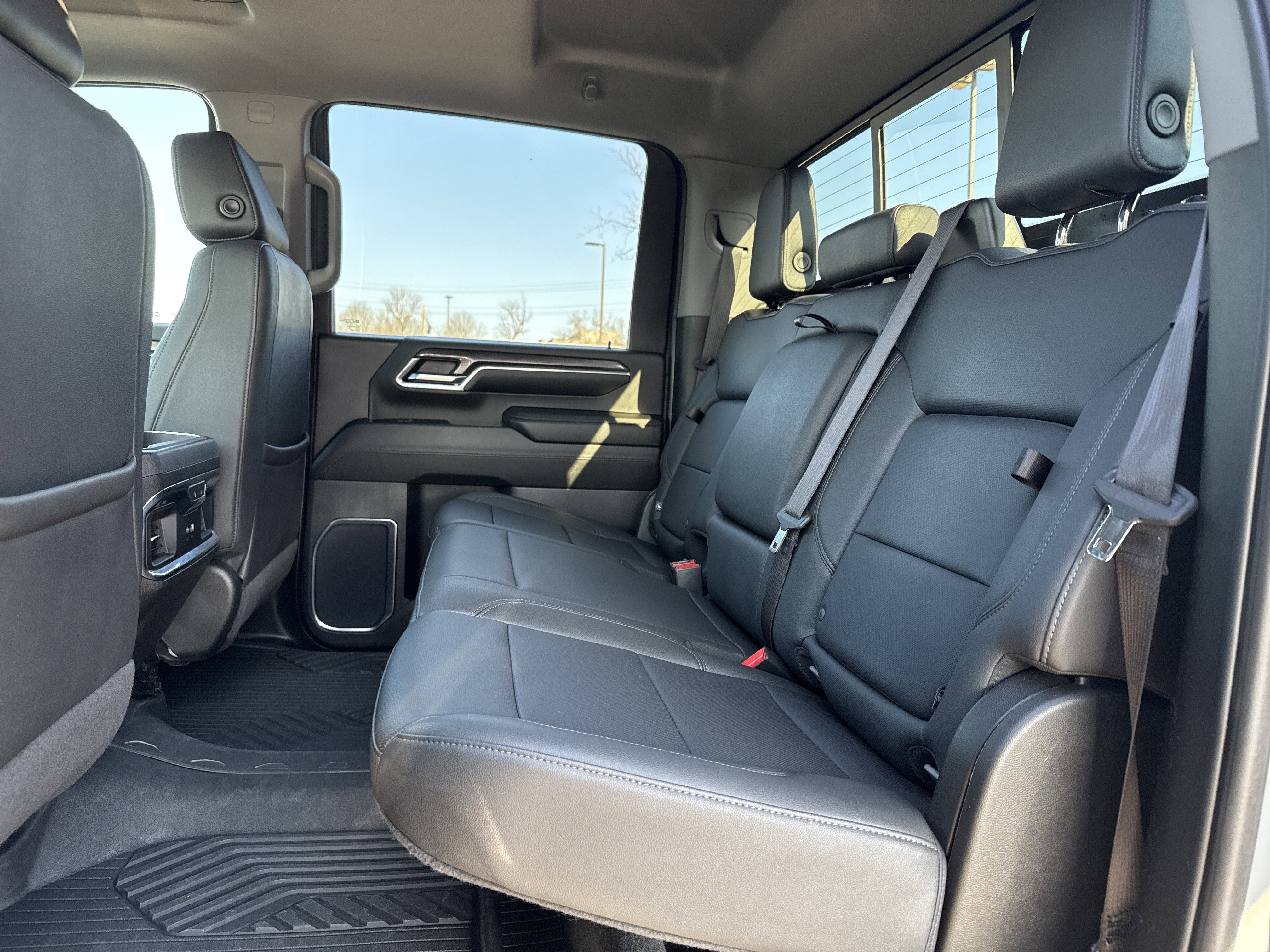 Used 2024 Chevrolet Silverado 2500 LTZ w/ LTZ Plus Package image 31