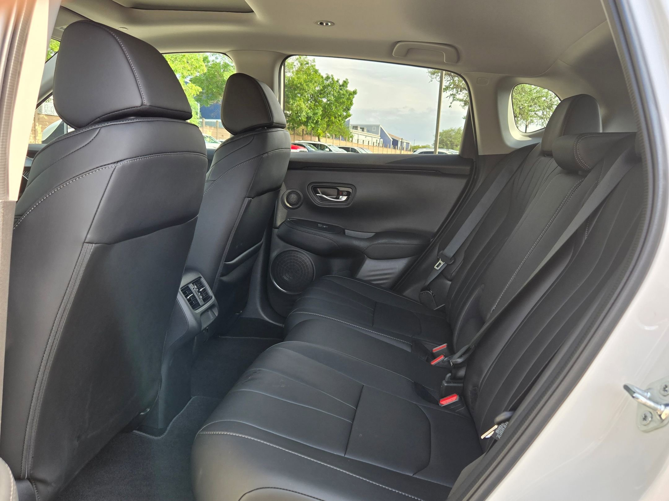 Used 2025 Acura ADX FWD image 15