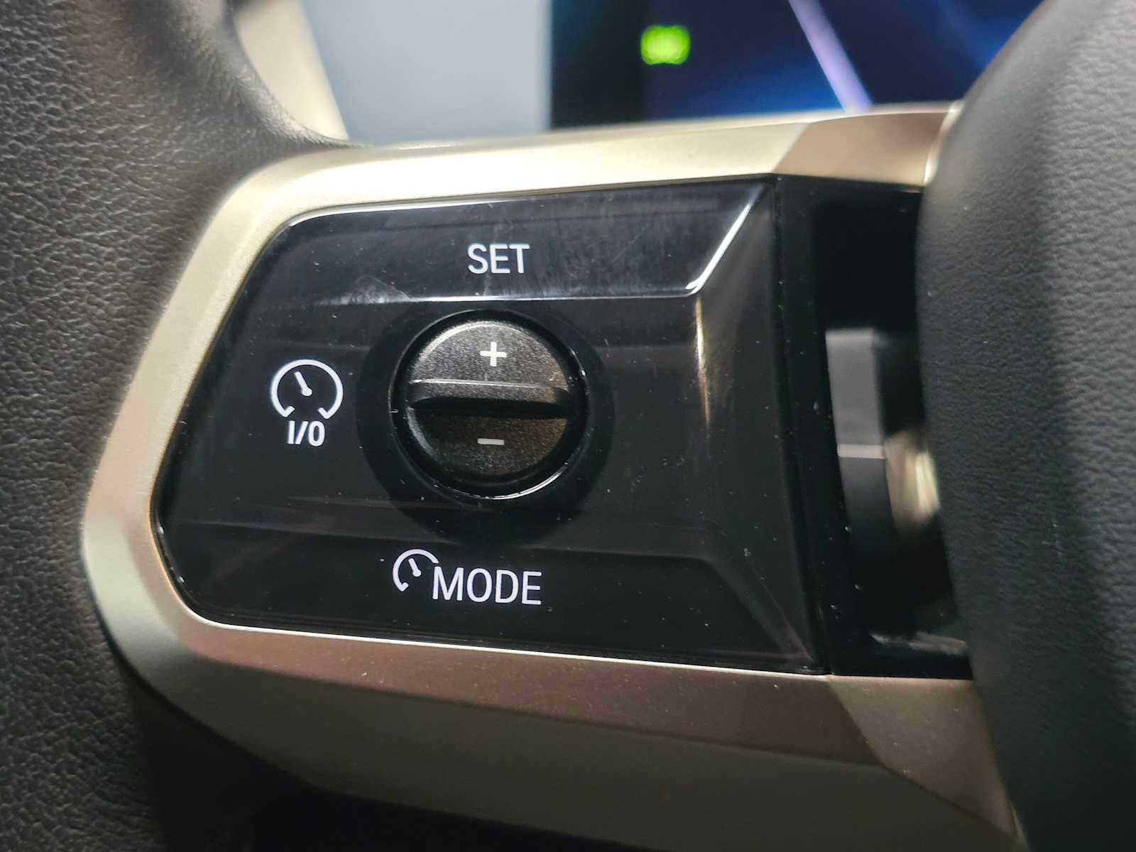 Used 2022 BMW iX xDrive50 w/ Convenience Package image 38