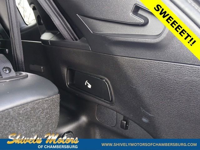 Used 2023 Mitsubishi Outlander SE Black Edition image 12