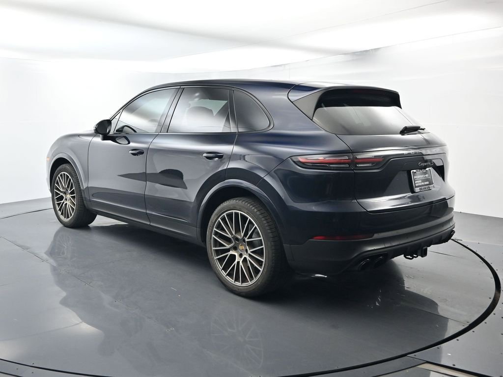 Certified 2023 Porsche Cayenne S Platinum image 3