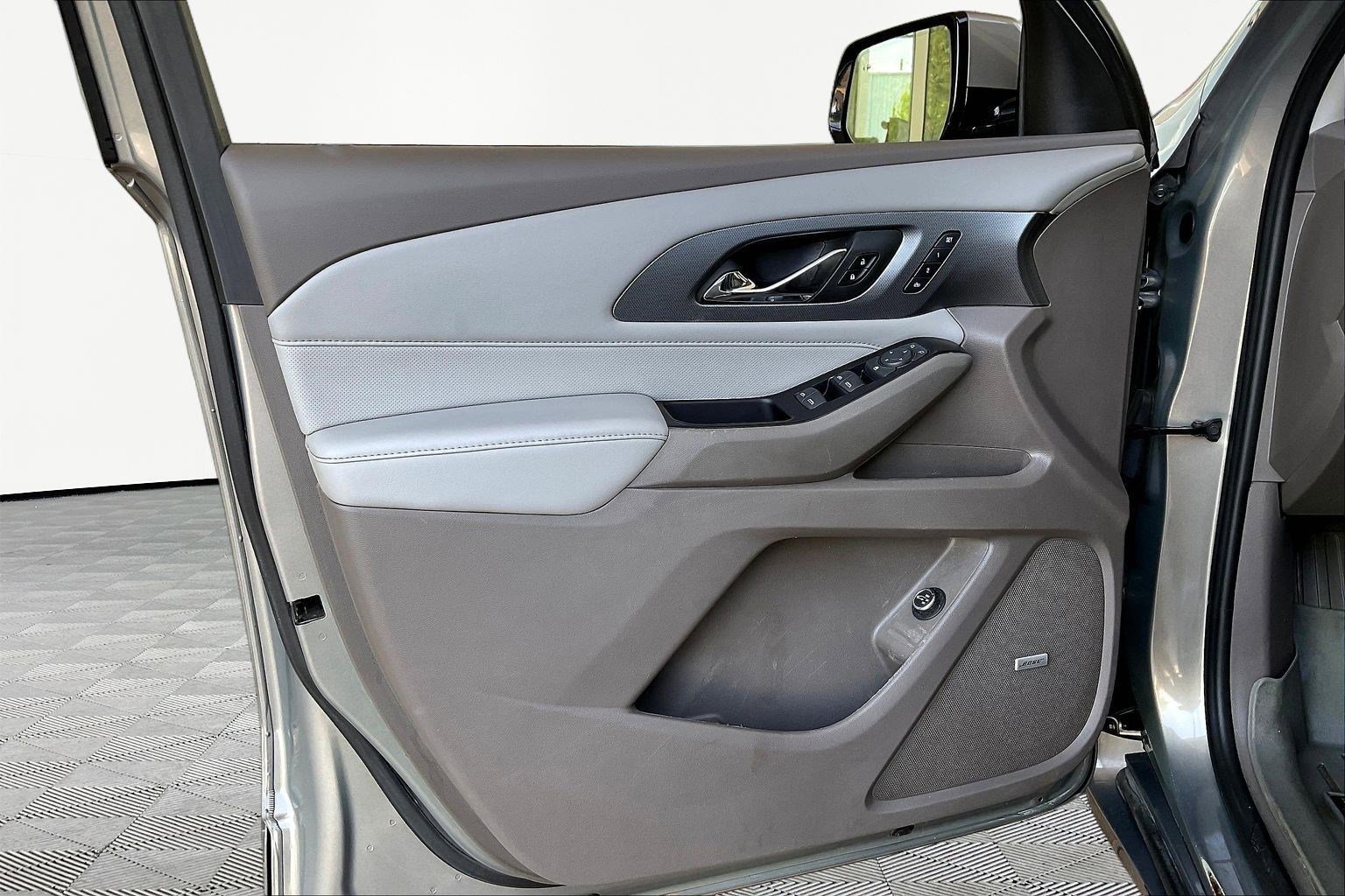 Used 2019 Chevrolet Traverse Premier AWD/4WD image 19