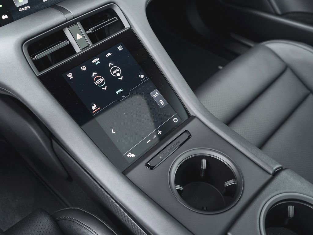 New 2026 Porsche Taycan image 24