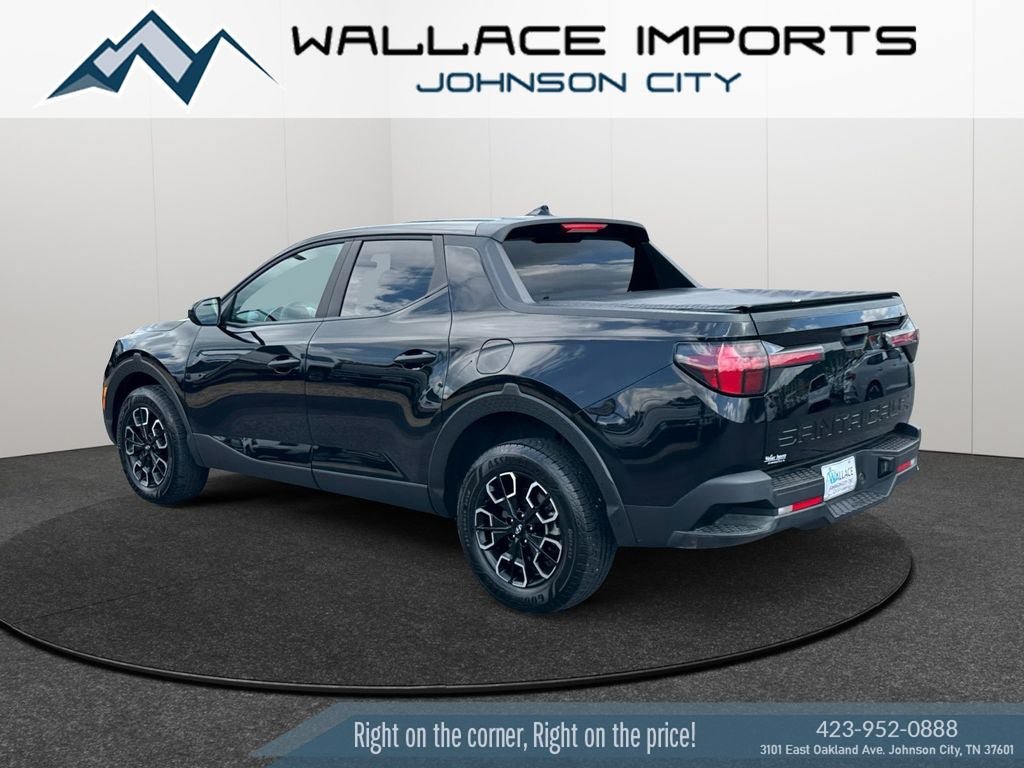 Used 2024 Hyundai Santa Cruz SE FWD image 3